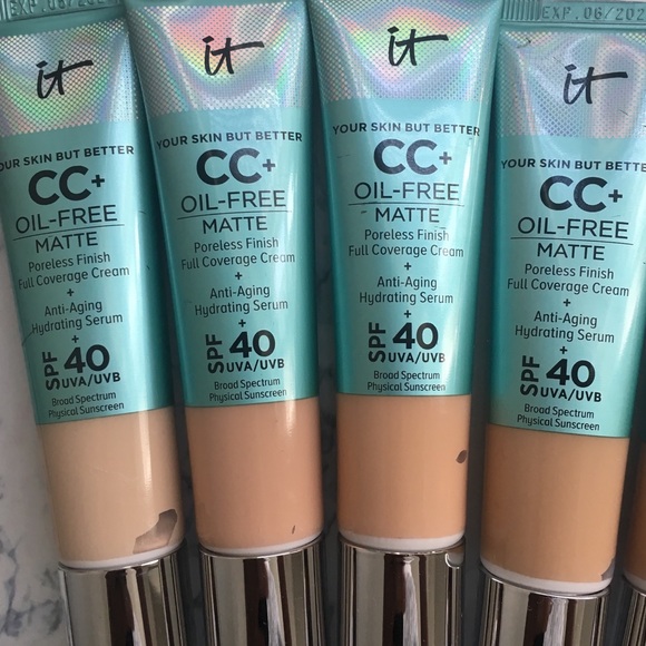 It Cosmetics CC Cream Oil-Free Matte SPF40 - Picture 2 of 3